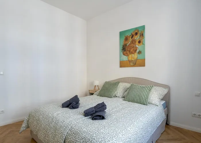 Premium With Balcony דירה
