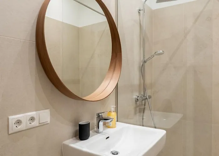 Premium With Balcony דירה