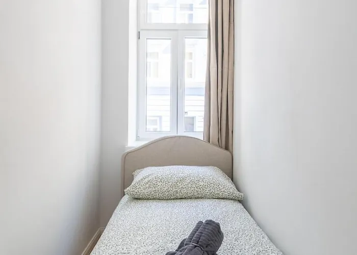 Premium With Balcony וינה