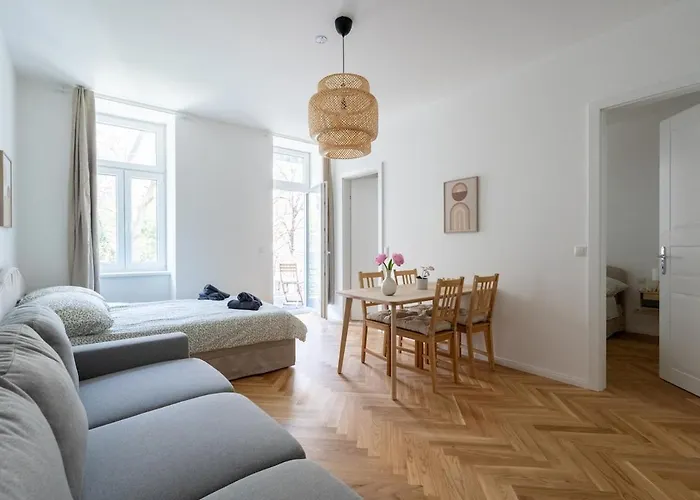 דירה Premium With Balcony