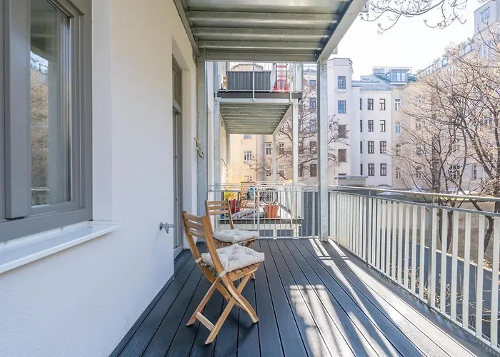 Premium With Balcony וינה